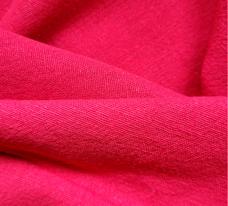 Czerwona tkanina konopno-bawełniana płócienna