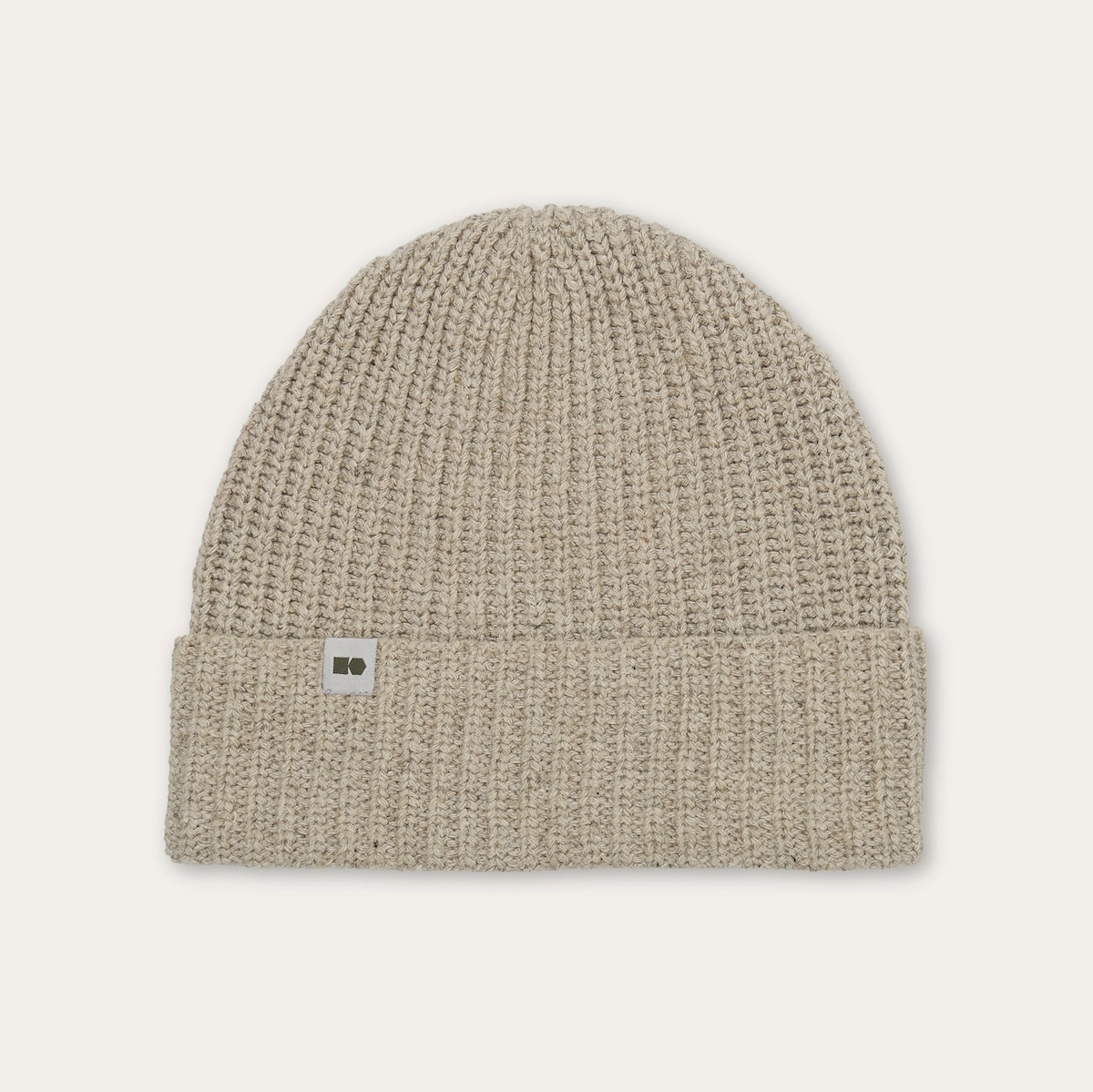 Hemp-cotton beanie with a small logo (natural)
