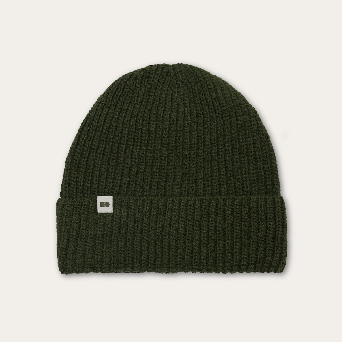Hemp-cotton beanie with a small logo (olive)