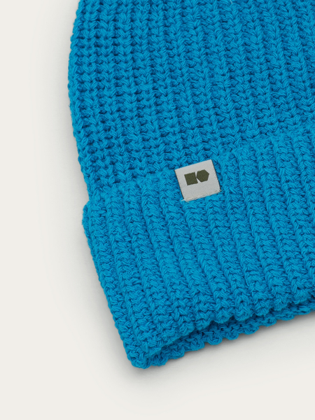 Hemp-cotton beanie with a small logo (turquoise)
