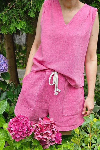 Women's shorts – pink