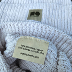Hemp-cotton beanie with a small logo (white)