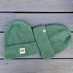 Hemp-cotton beanie with a small logo (emerald green)