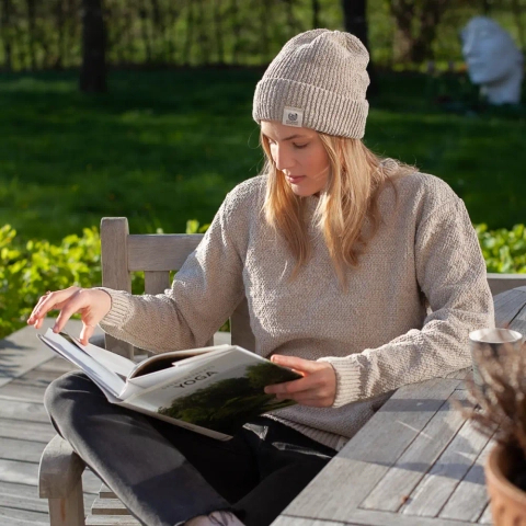 Set: Hemp and cotton sweater + Hat