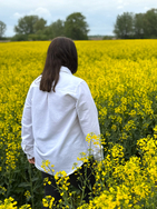Women's white sleeve shirt