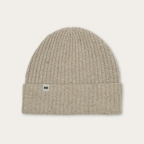 Hemp-cotton beanie with a small logo (natural)