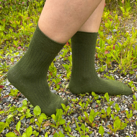 Skarpety konopno-bawełniane zielone oliwkowe