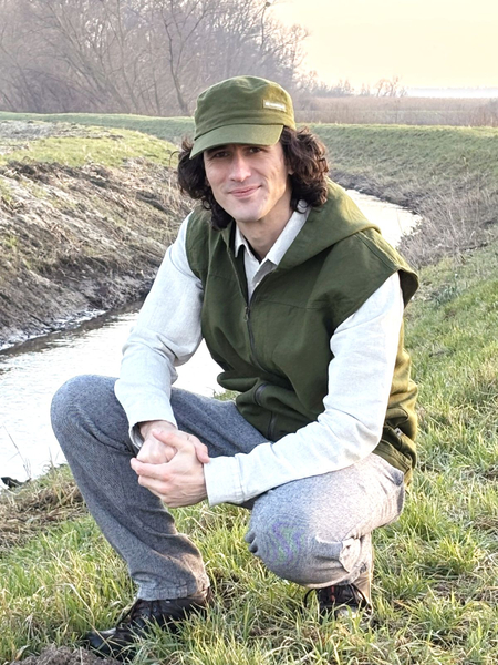 Kamizelka z kapturem - zielona z jasną nitką