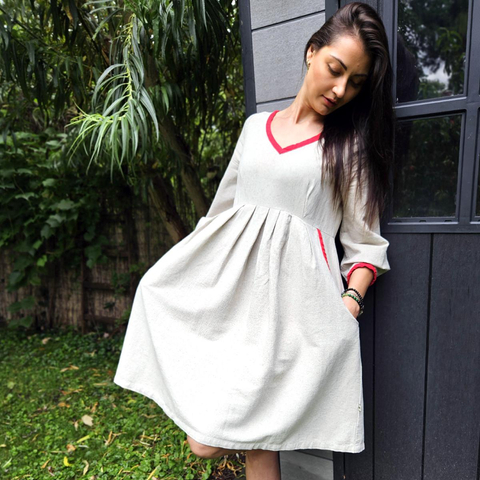 Cotton and hemp dress with red trim